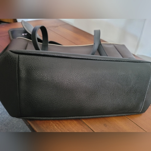 Relic Handbag Tote with Wallet - Picture 6 of 13